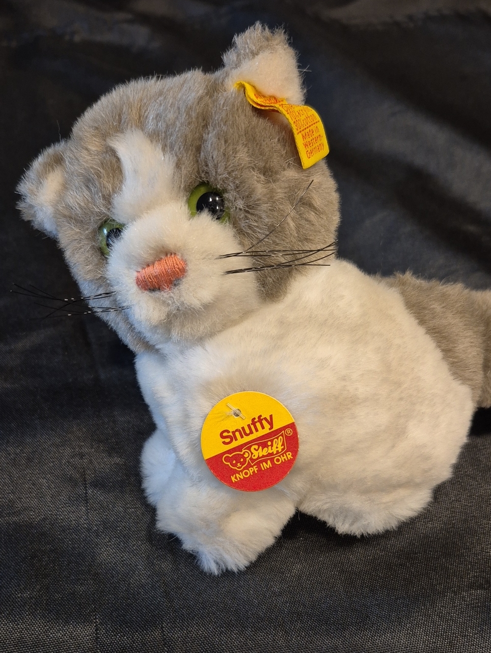 Vintage Snuffy Steiff Plush Cat In Gray & White